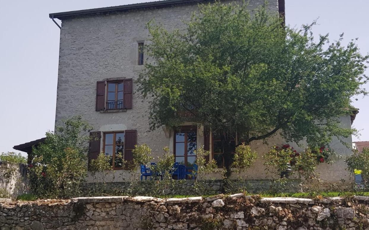 Le Domaine De Tizo Hotel Saint-Victor-de-Morestel Exterior foto