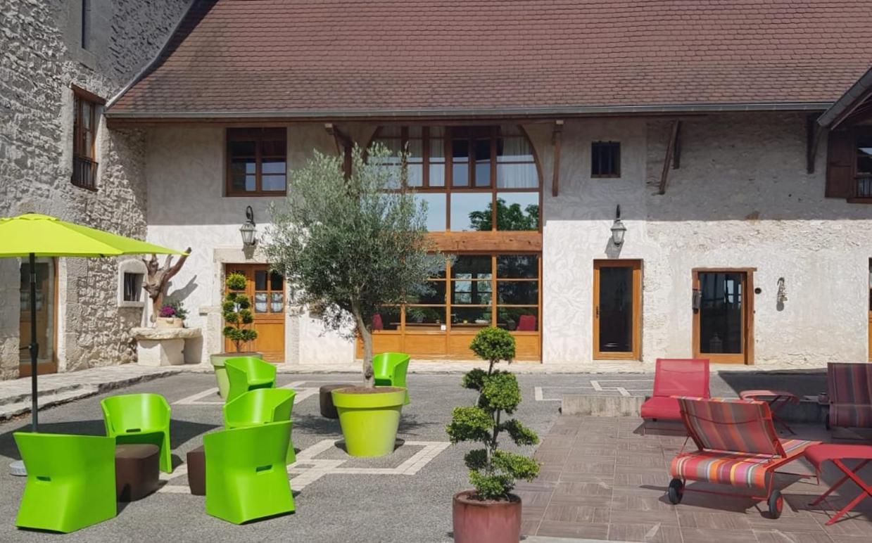 Le Domaine De Tizo Hotel Saint-Victor-de-Morestel Exterior foto